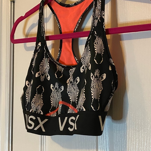 VICTORIA’s SECRET SPORTS BRA - Picture 4 of 8